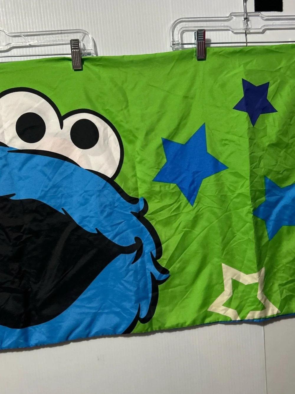 Sesame Street Elmo & Cookie Monster White Star Print Quilt